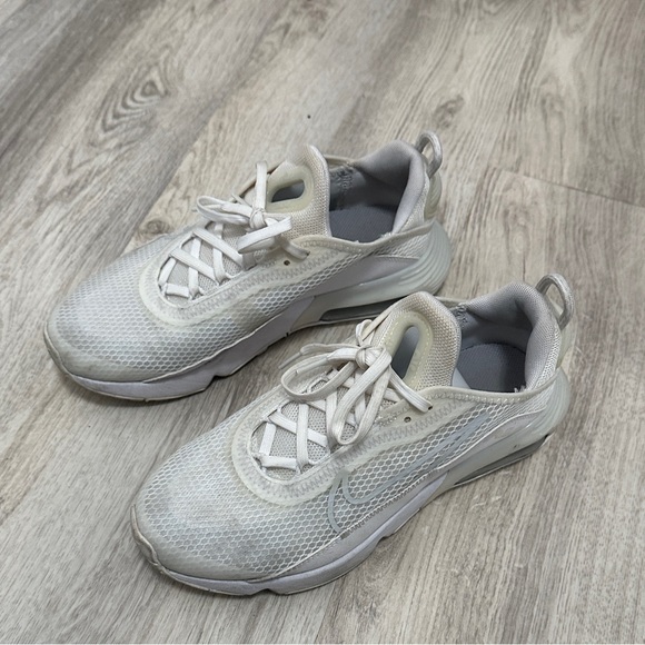 Nike sneakers - Picture 4 of 4